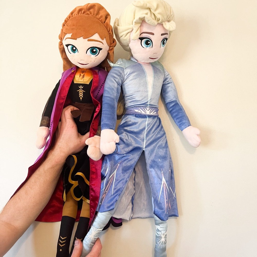 Elsa & Anna 34” dolls